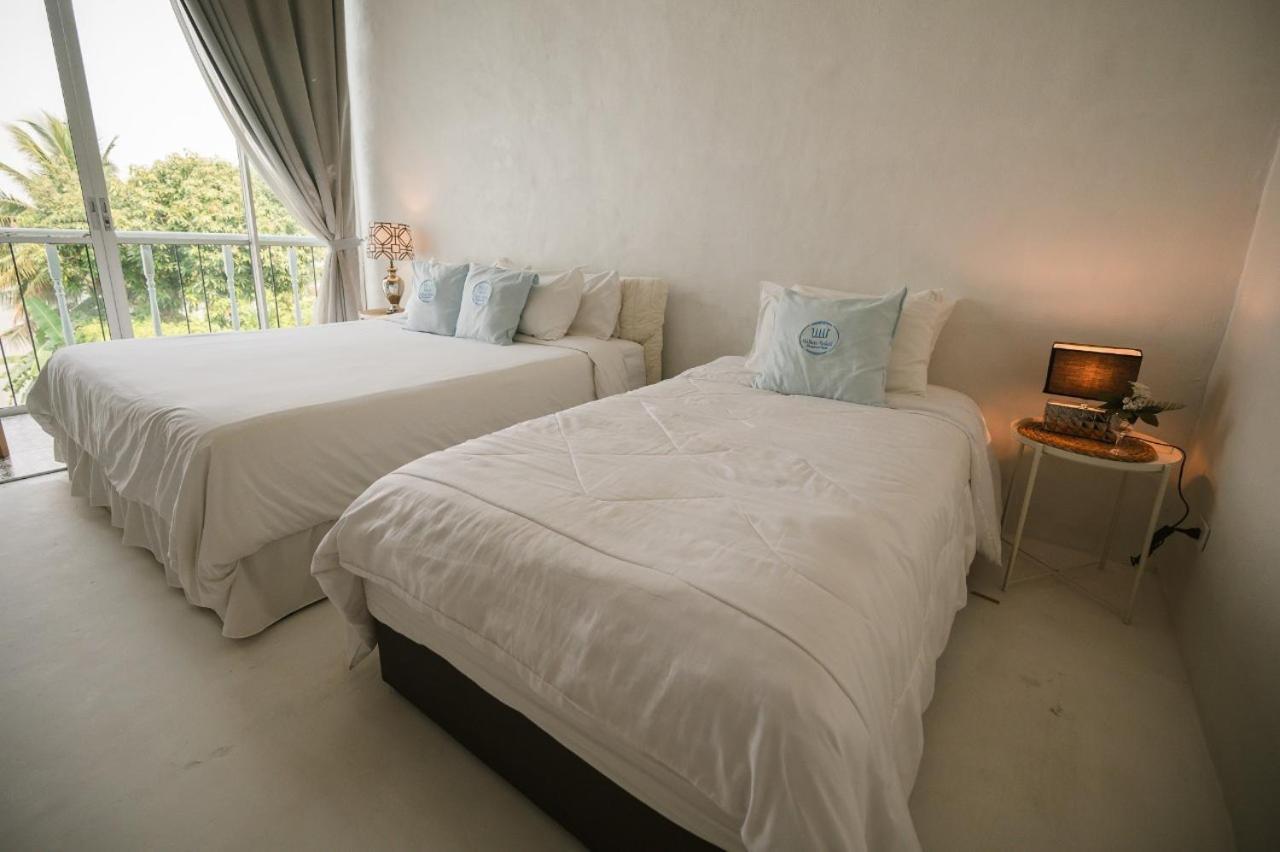 White Wall Riverfront Hotel Kamphaeng Phet Esterno foto