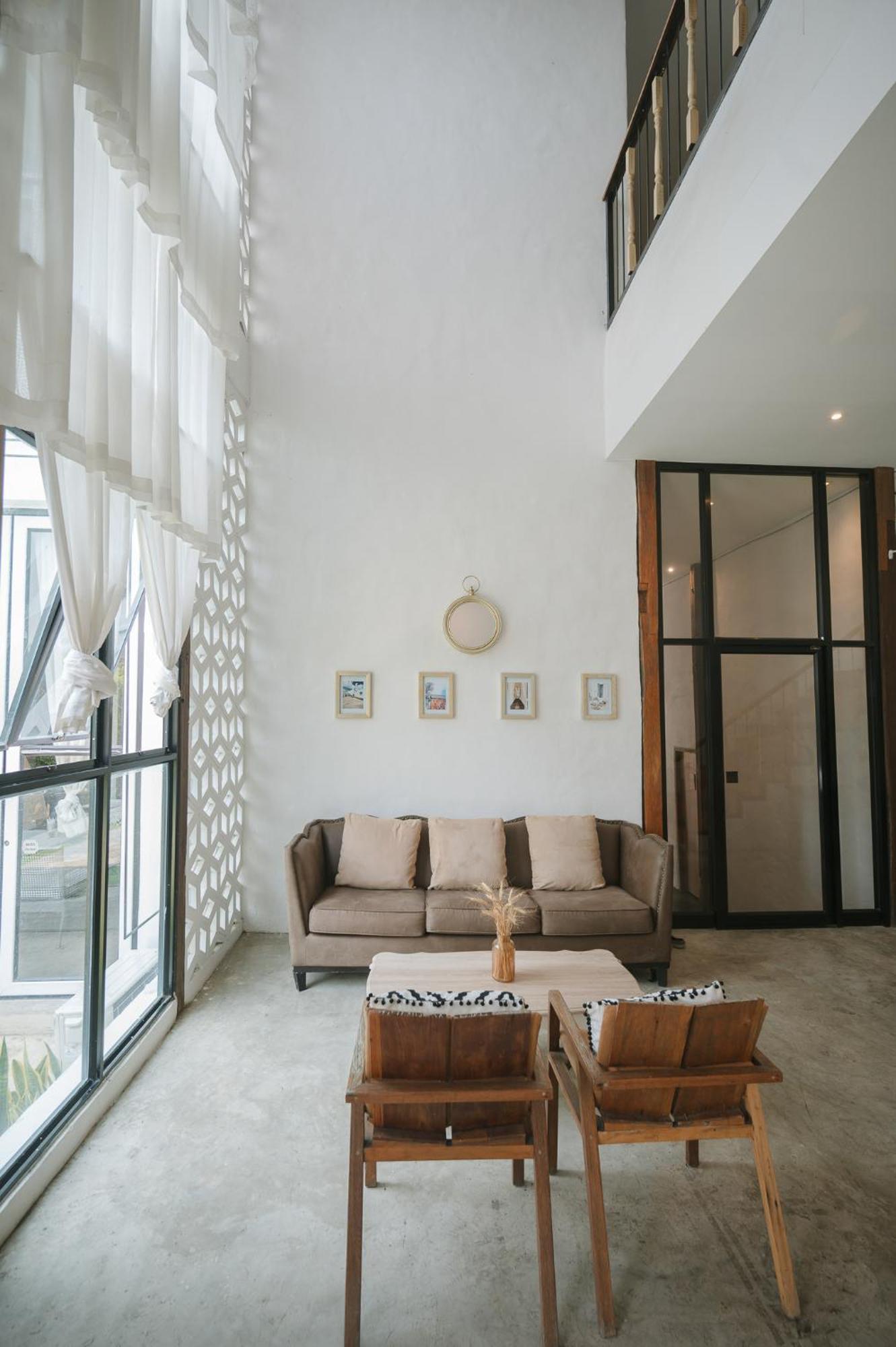 White Wall Riverfront Hotel Kamphaeng Phet Esterno foto